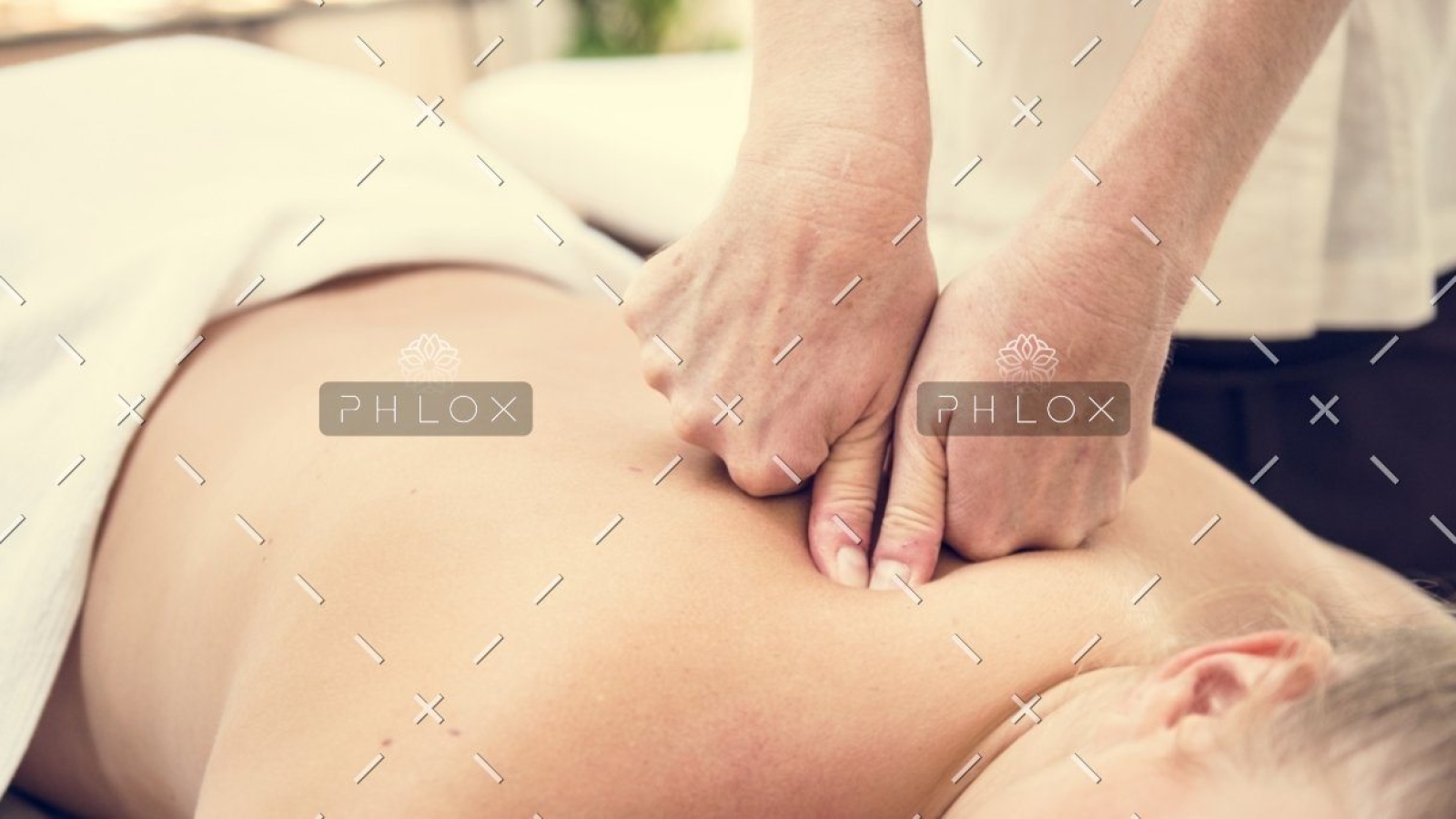 demo-attachment-753-spa-salon-therapy-treatment-PZFBLW-2