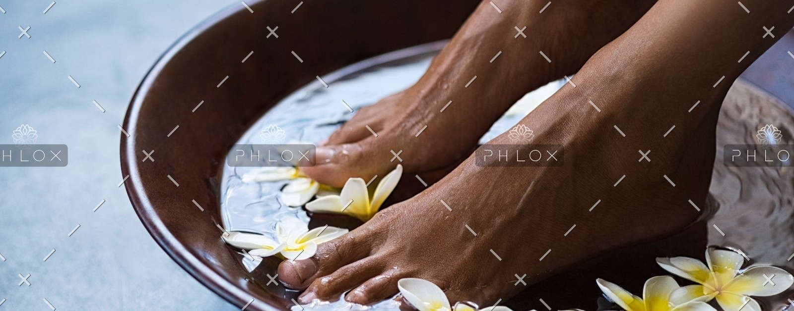 demo-attachment-749-spa-salon-therapy-treatment-PZFBLW-4